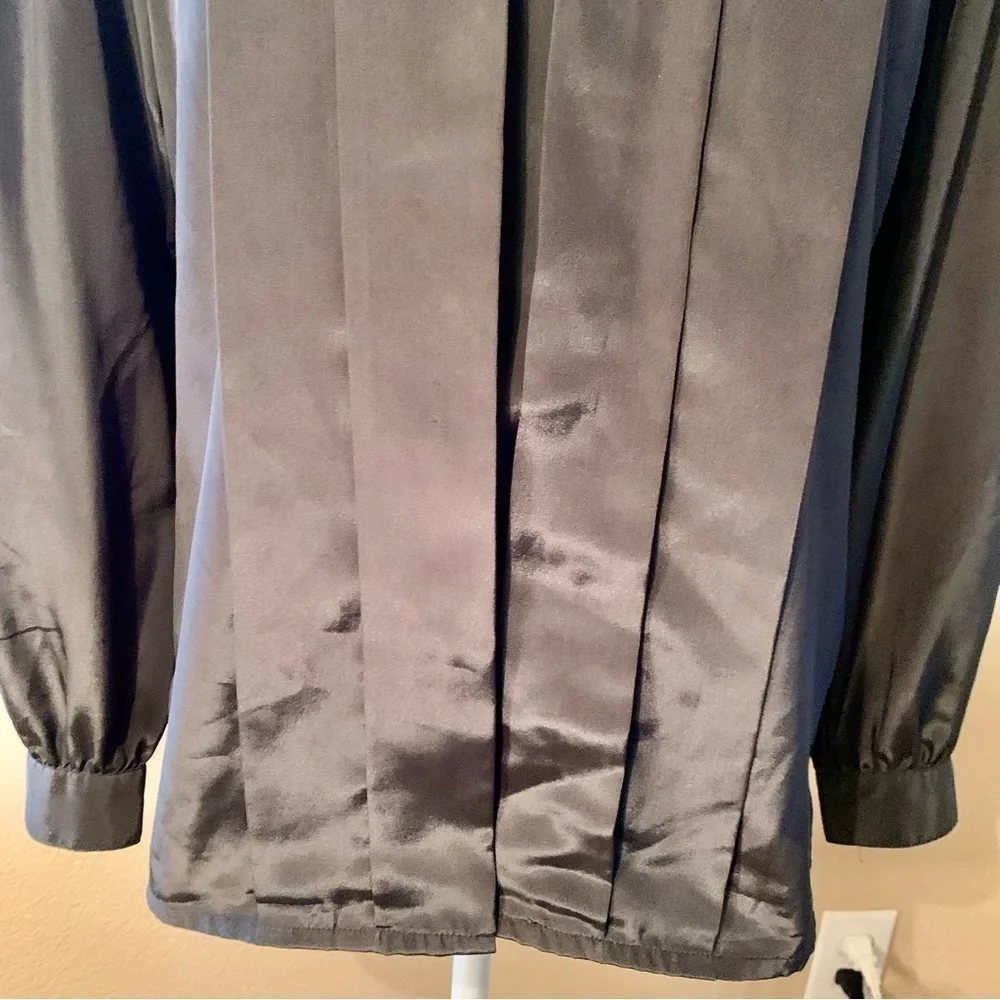 Vintage Blouse Size 8 Susan Hutton Black Satin White Buttons Long Sleeve Classy - Picture 13 of 16